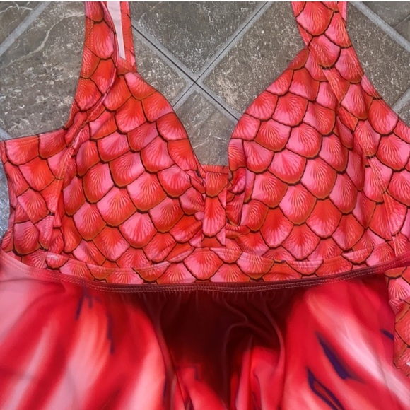 Red Flowy Mermaid Scale 2 Piece Swimsuit (NWOT) - Picture 3 of 10